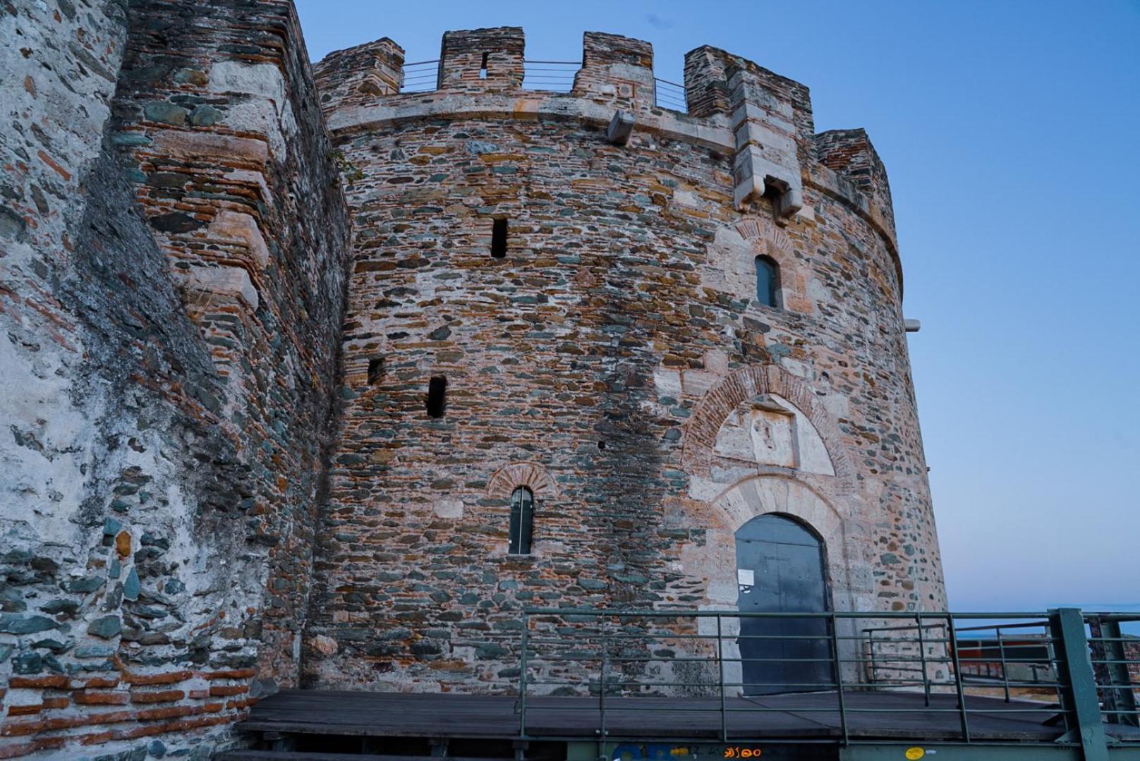 Beyond The Castle Apartman Szaloniki Kültér fotó